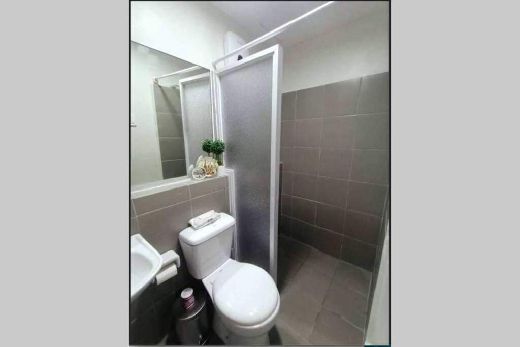 Condo Unit In Camella Manors 巴科洛德 外观 照片